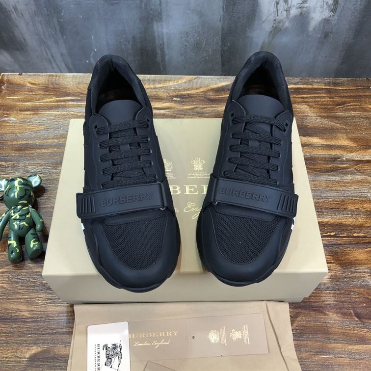 BURBERRY BLACK KINGDOM PRINT SNEAKERS   BBR030