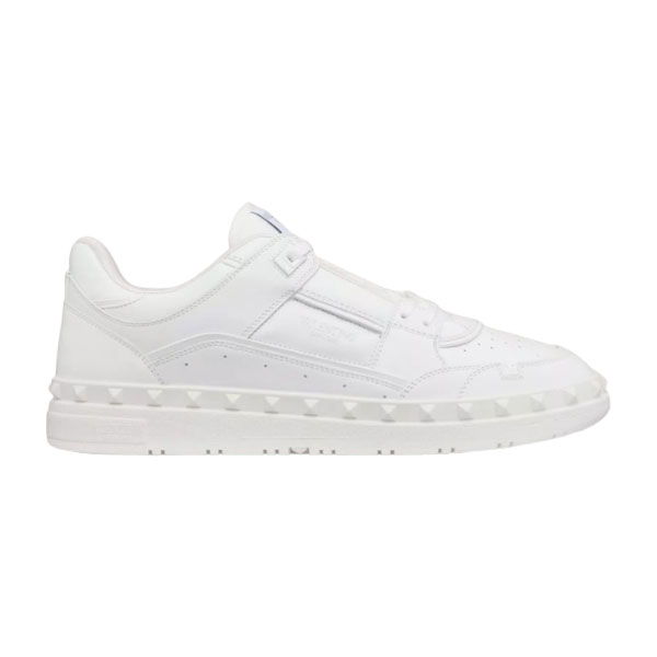 VALENTINO FREEDOTS LOW-TOP SNEAKER IN CALFSKIN   VN003