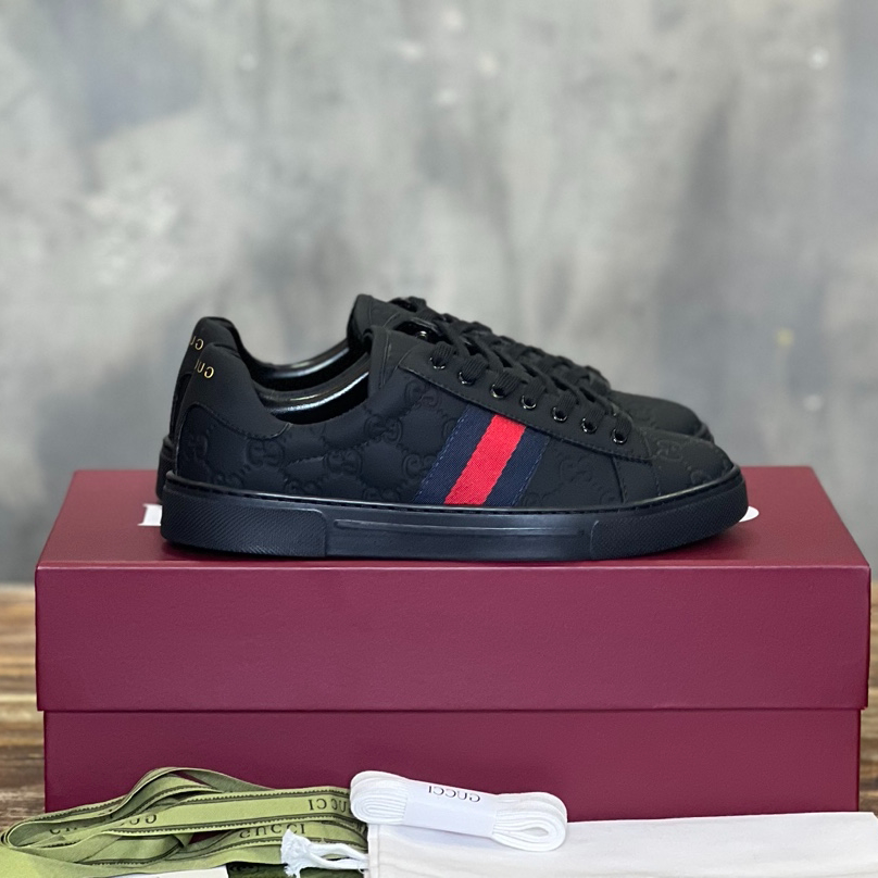Gucci ACE Black and Red Web Sneaker   GCC170