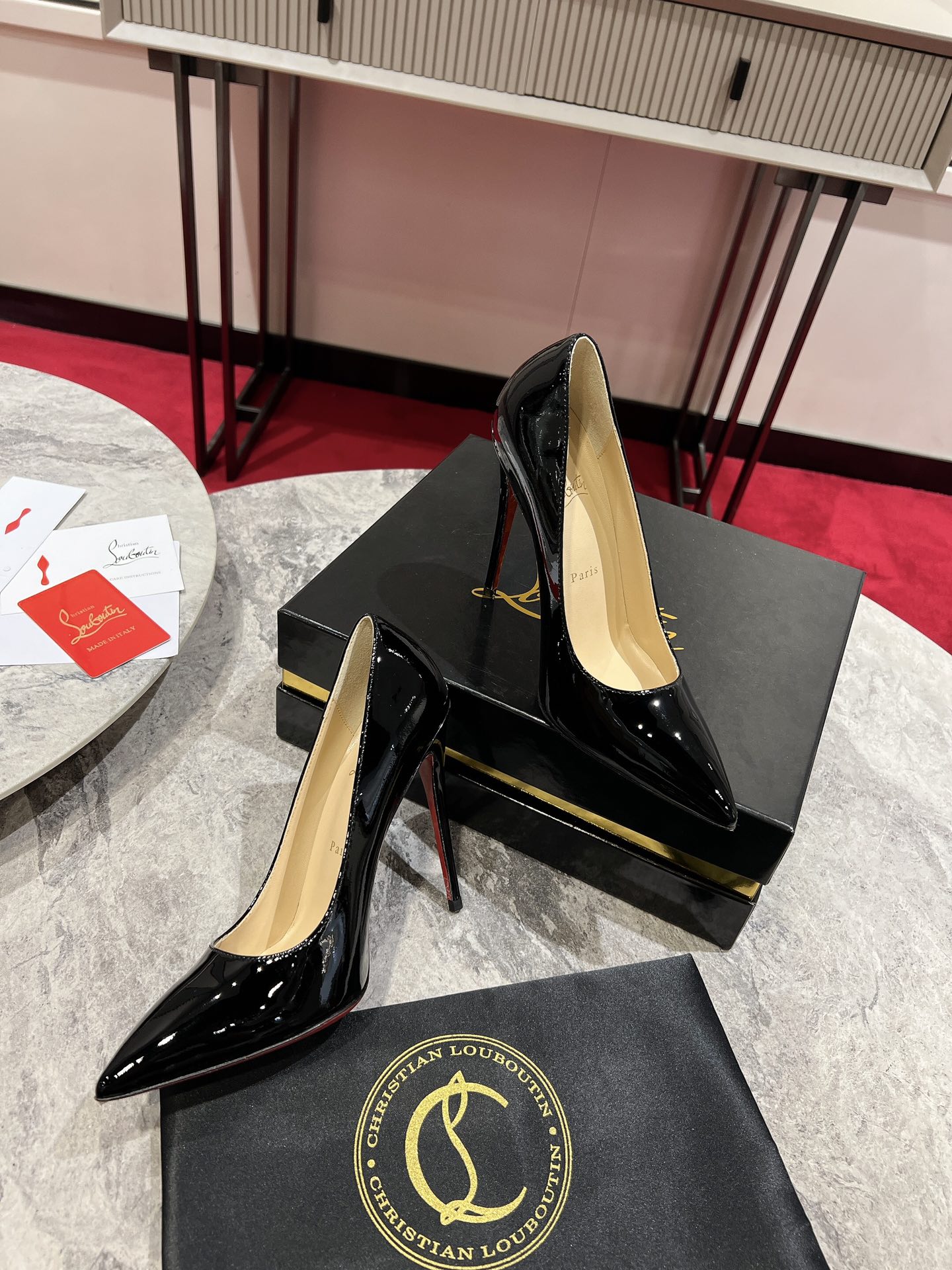 Louboutin So Kate120 mm Pumps - Patent calf leather - Black - Women