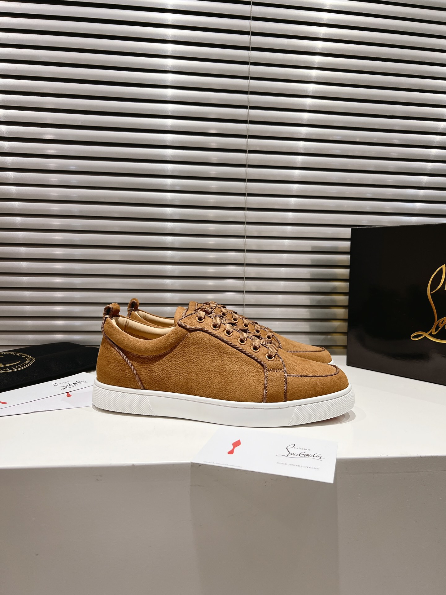 Christian Louboutin Rantulow Sneakers Brown