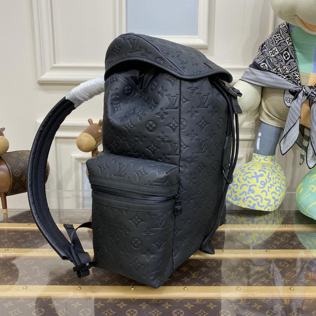 LV Discovery Monogram Shadow Backpack M43680