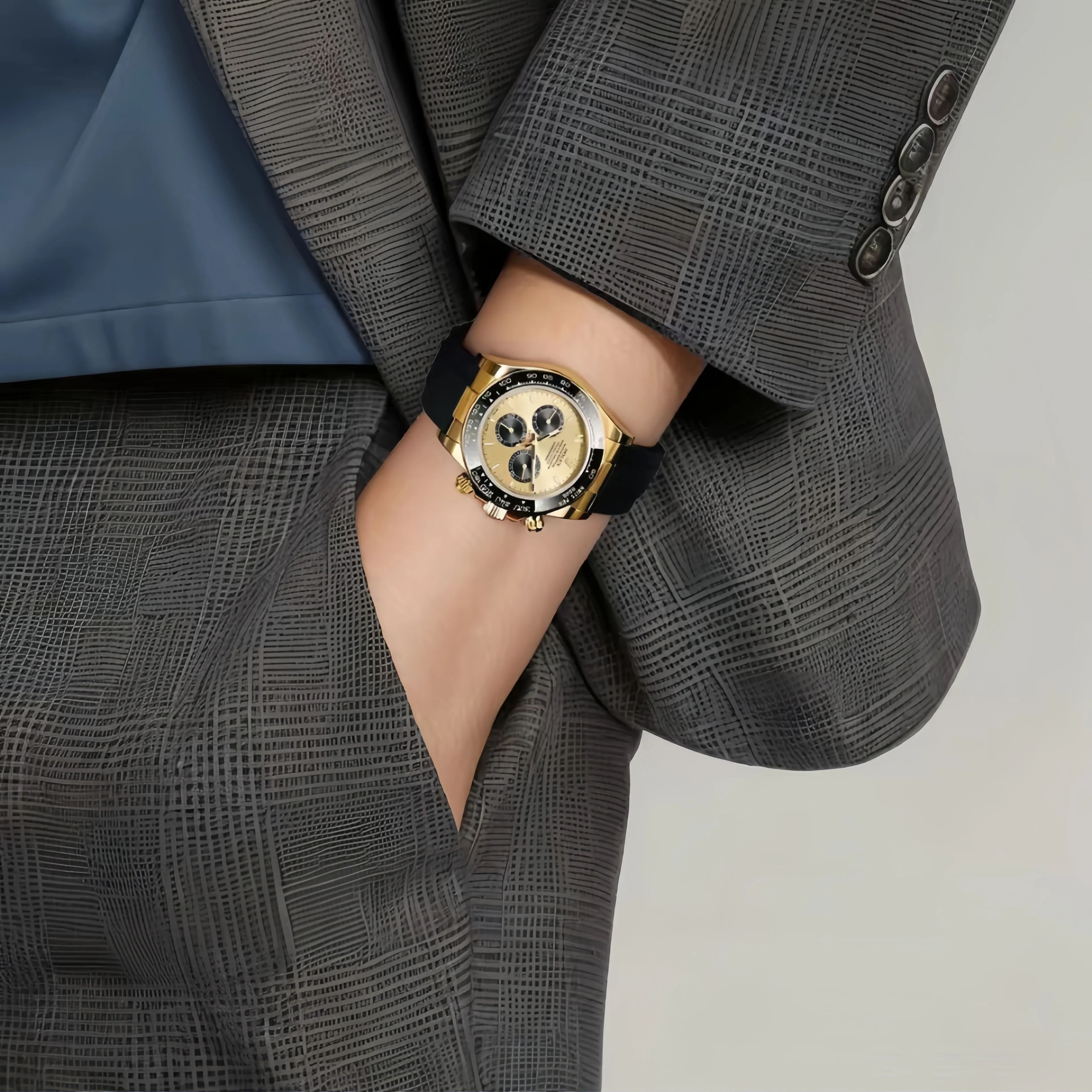 Rolex Cosmograph Daytona  rose gold dial