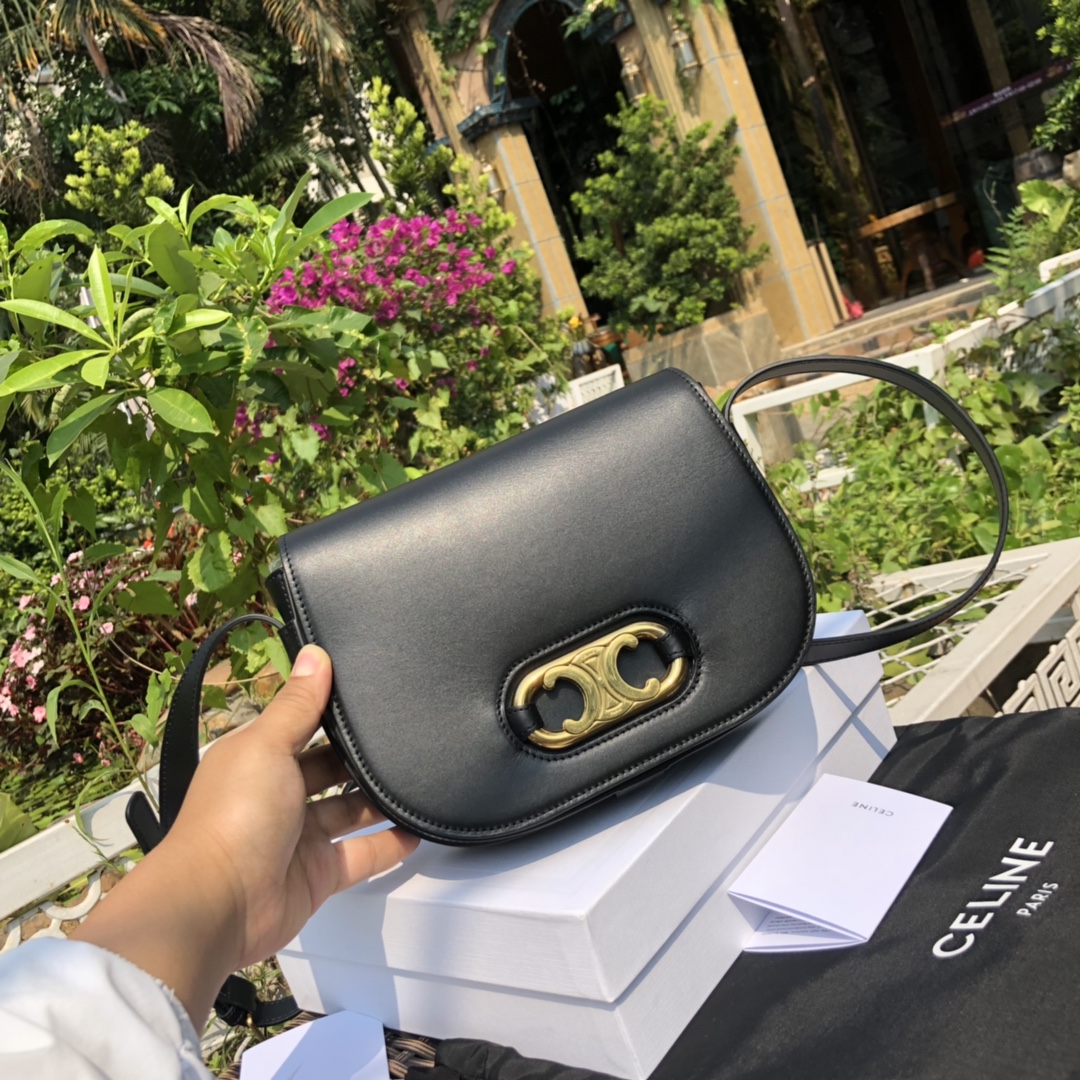 Celine Maillon Triomphe Bag