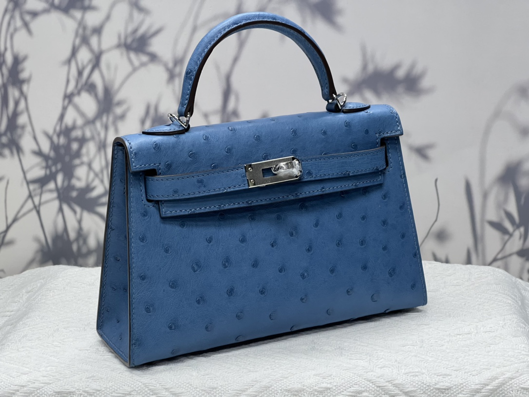 Hermès Mini Kelly 19CM Ostrich Leather bag
