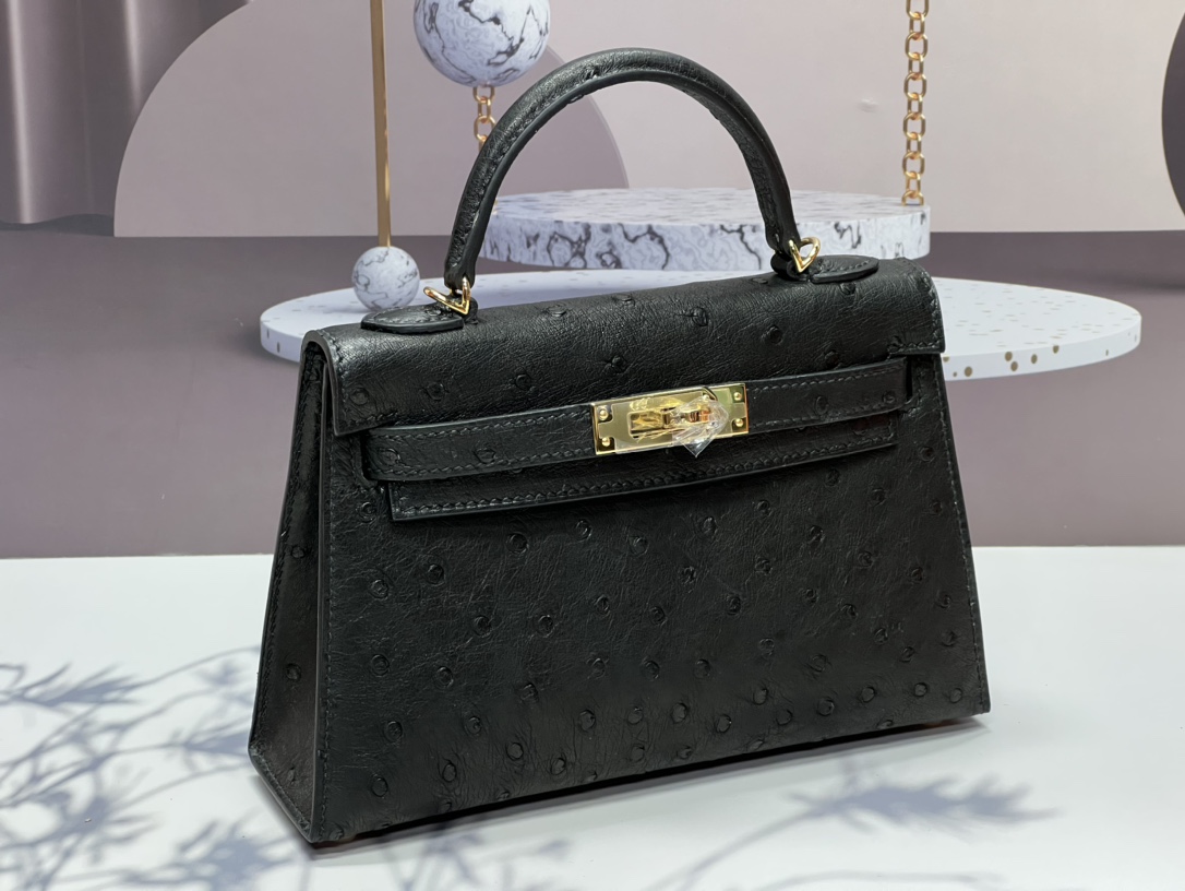 Hermès Mini Kelly 19CM Ostrich Leather bag