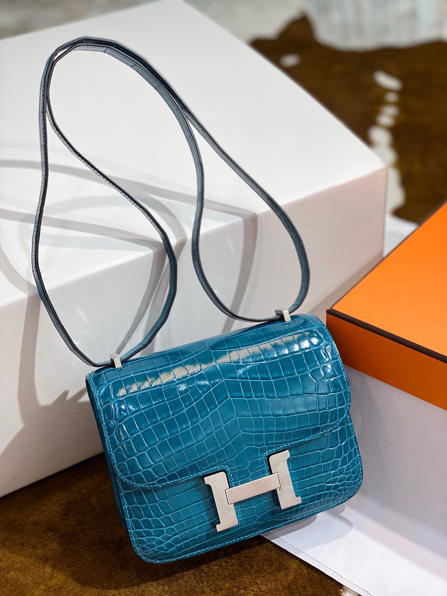 Hermès Constance 18CM in Niloticus Crocodile leather