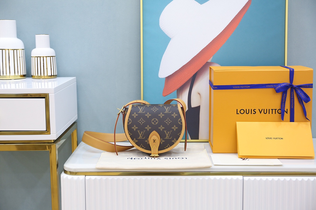 Louis Vuitton TAMBOURIN Saddle Bag