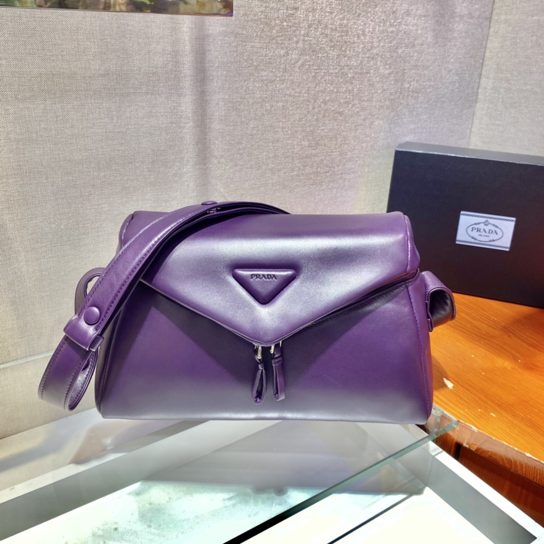 Prada 1BC165 Women's Bag