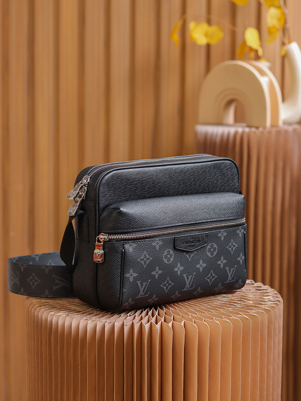 Louis Vuitton OUTDOOR Messenger Bag
