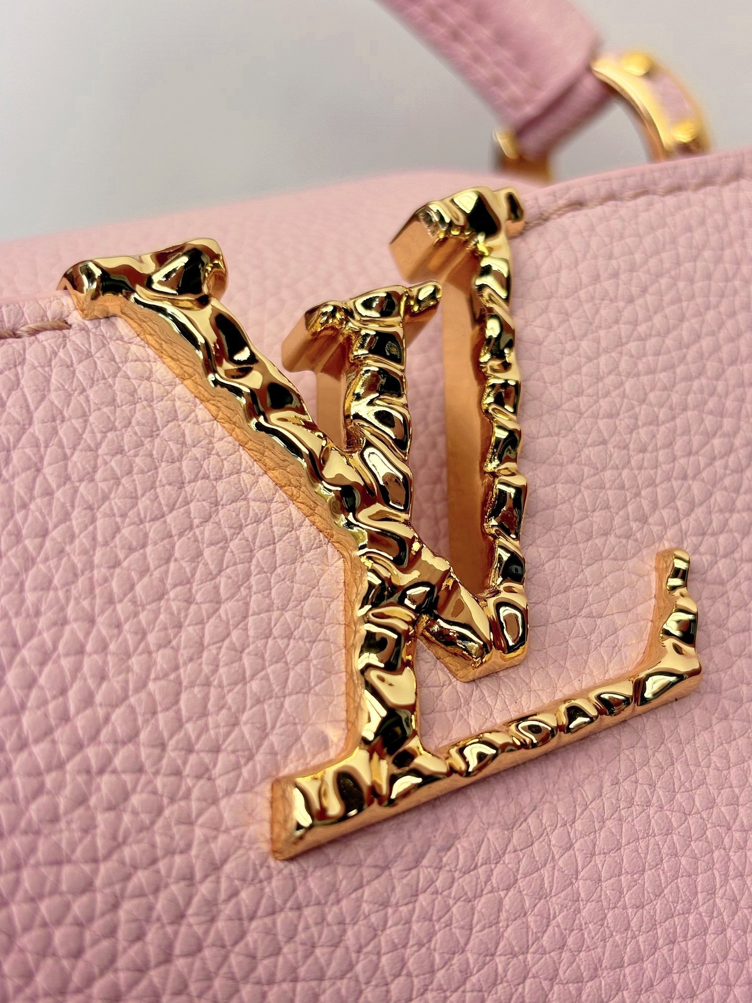 Louis Vuitton Capucines Mini Handbag