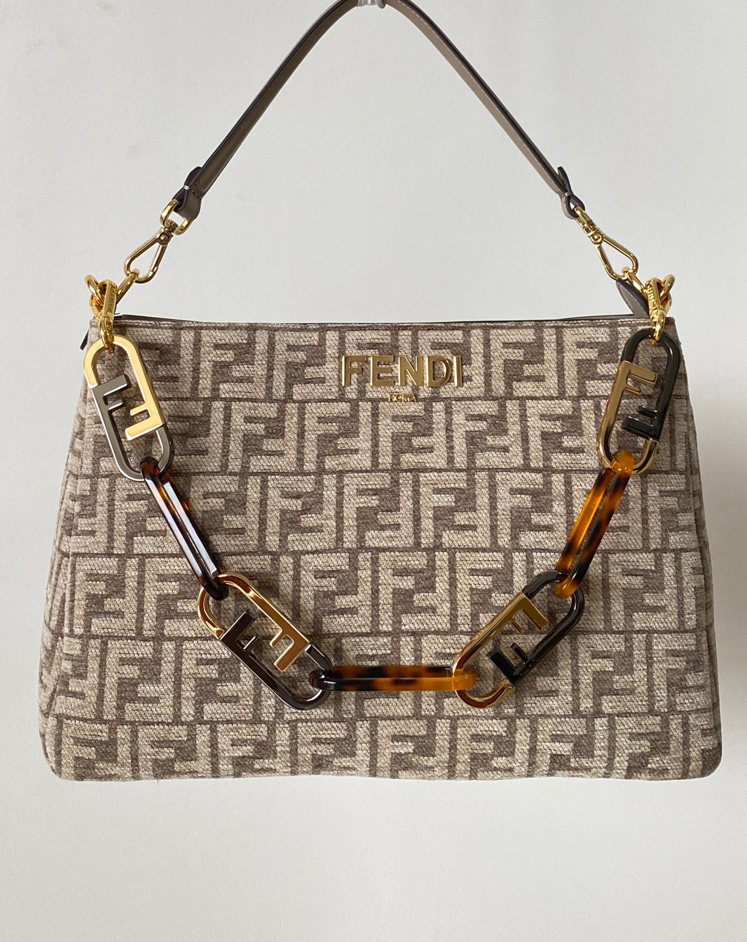 Fendi 2022 Fall/Winter O'Lock Zip Shoulder Bag