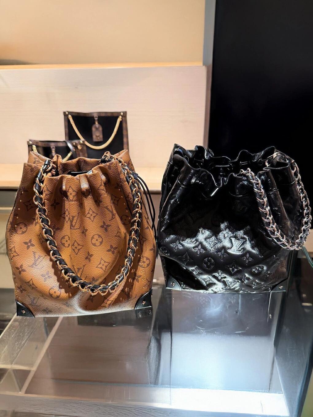 Louis Vuitton NOÉ TRUNK Small Handbag M13484 - Black