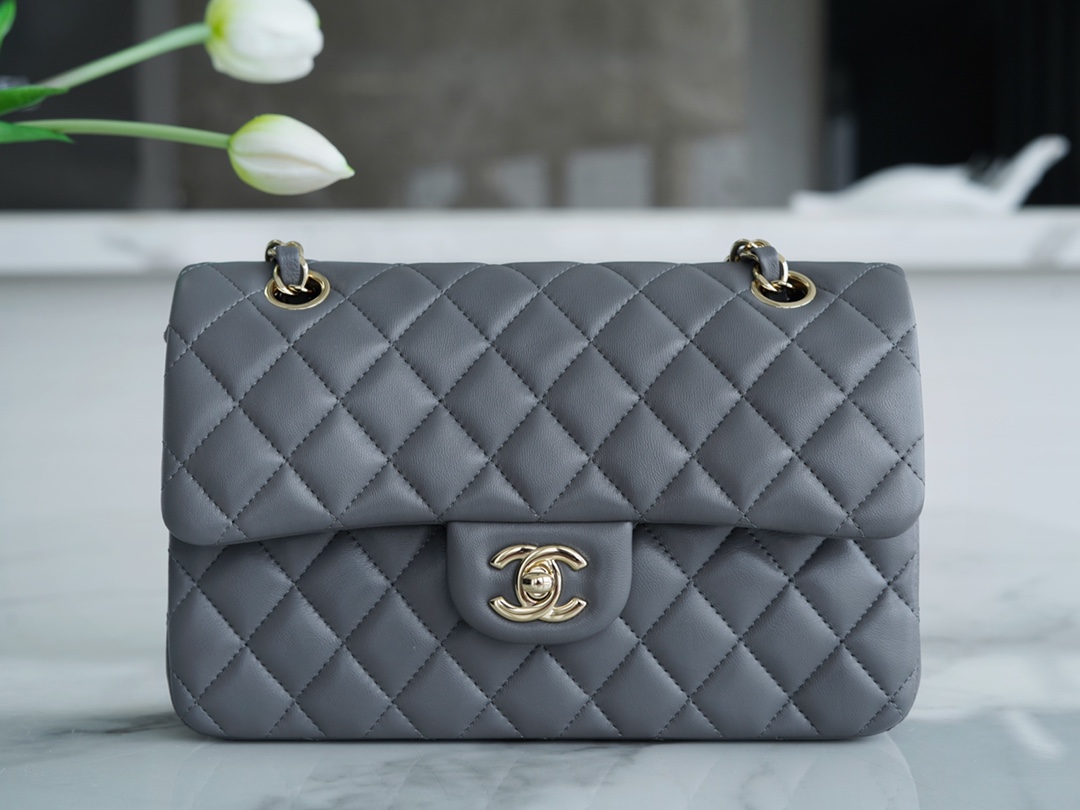 CHANEL Classic Flap Small Bag