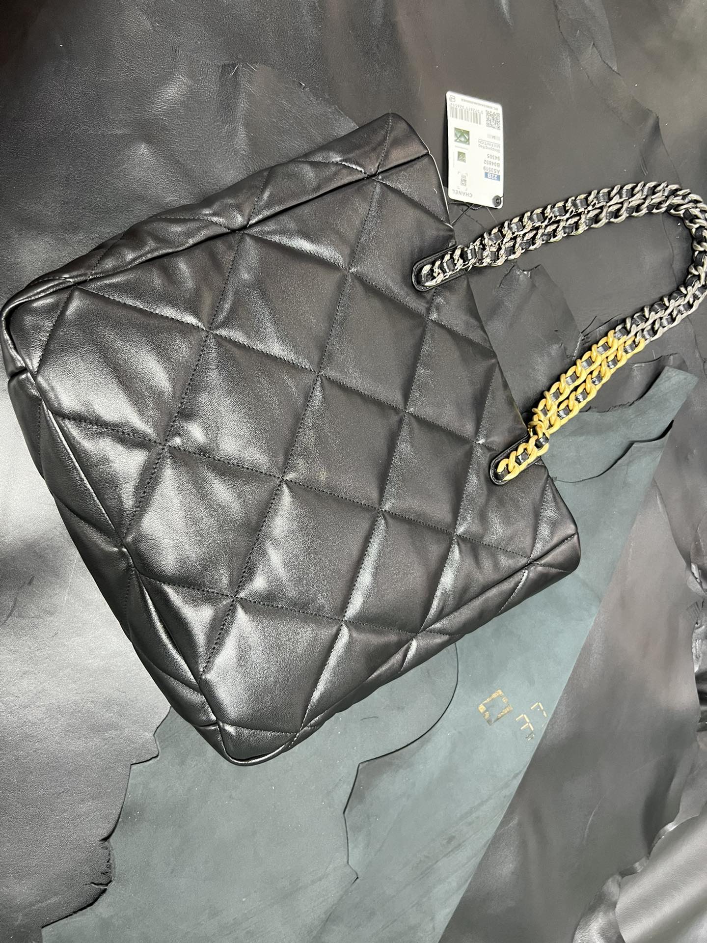 CHANEL 22B 19 BAG Tote, Black & Gold, Premium Leather