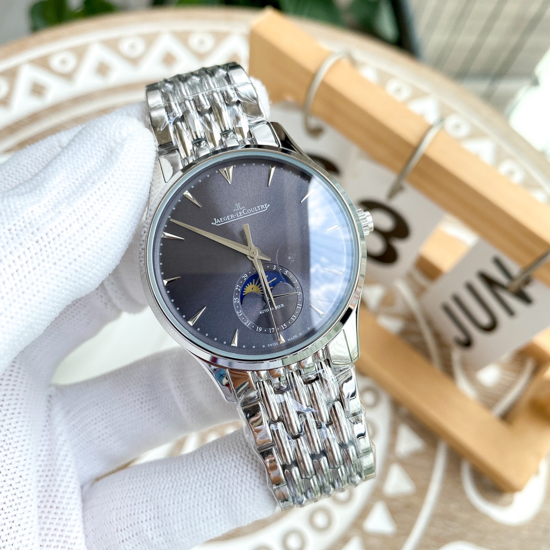Jaeger-LeCoultre Master Moonphase