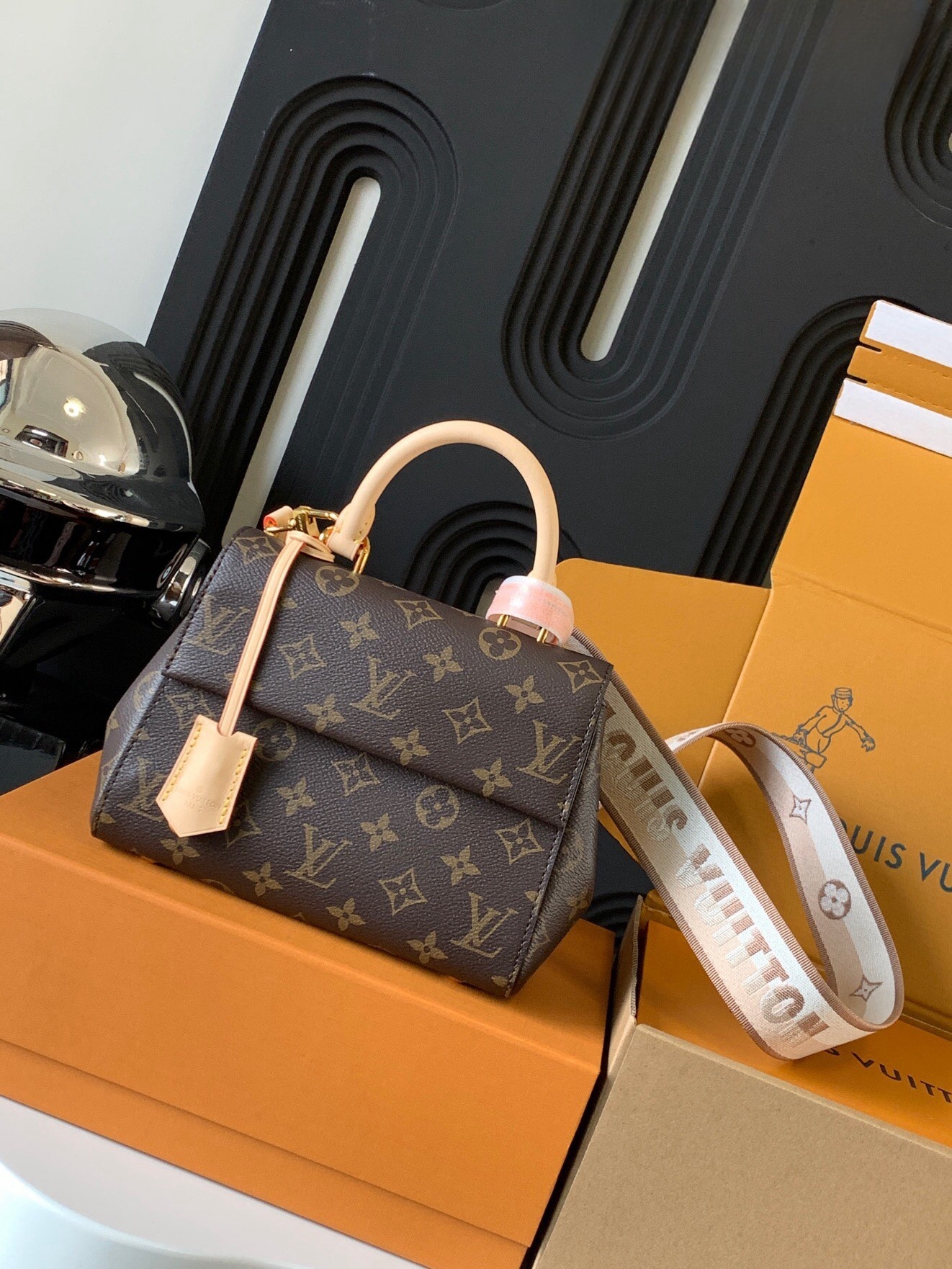 Louis Vuitton Cluny Mini Handbag