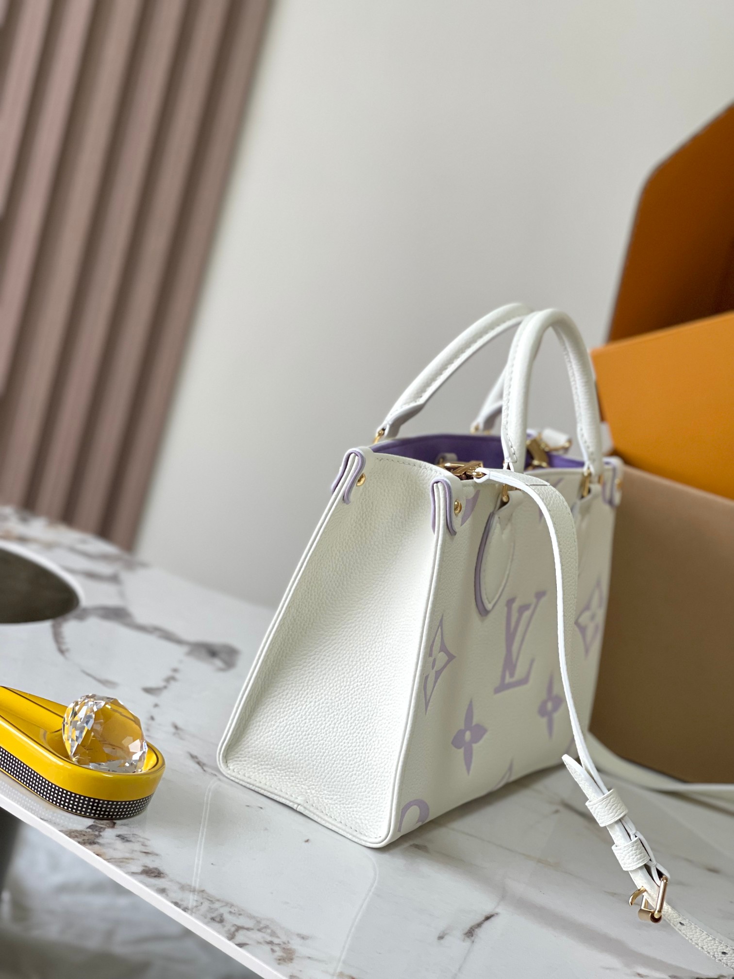 Louis Vuitton ONTHEGO Small Handbag (Model: M45659 purple)