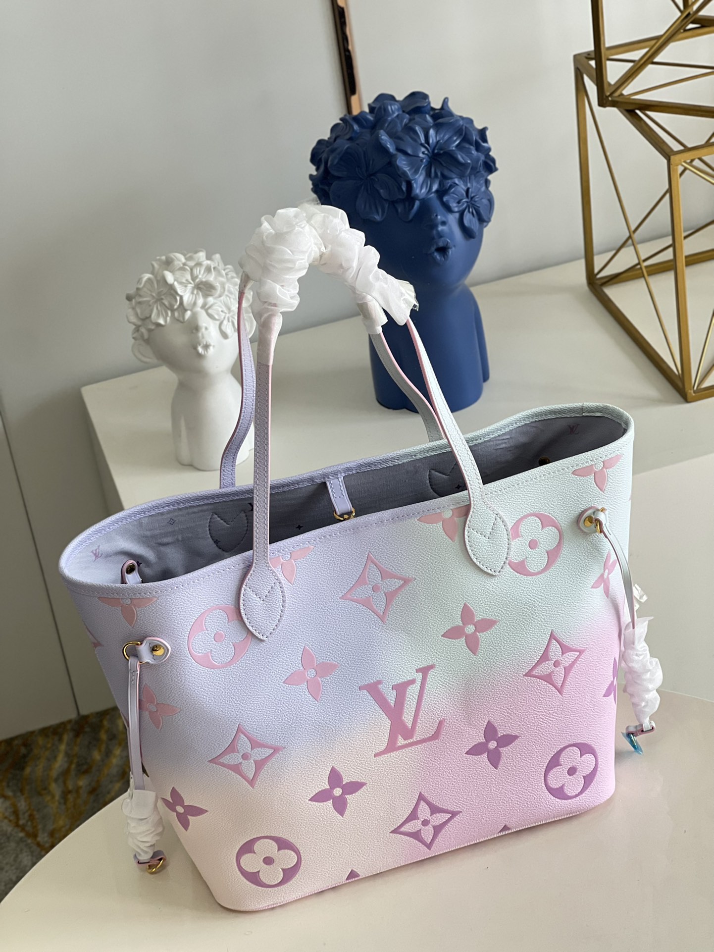 Louis Vuitton Neverfull MM in Pink