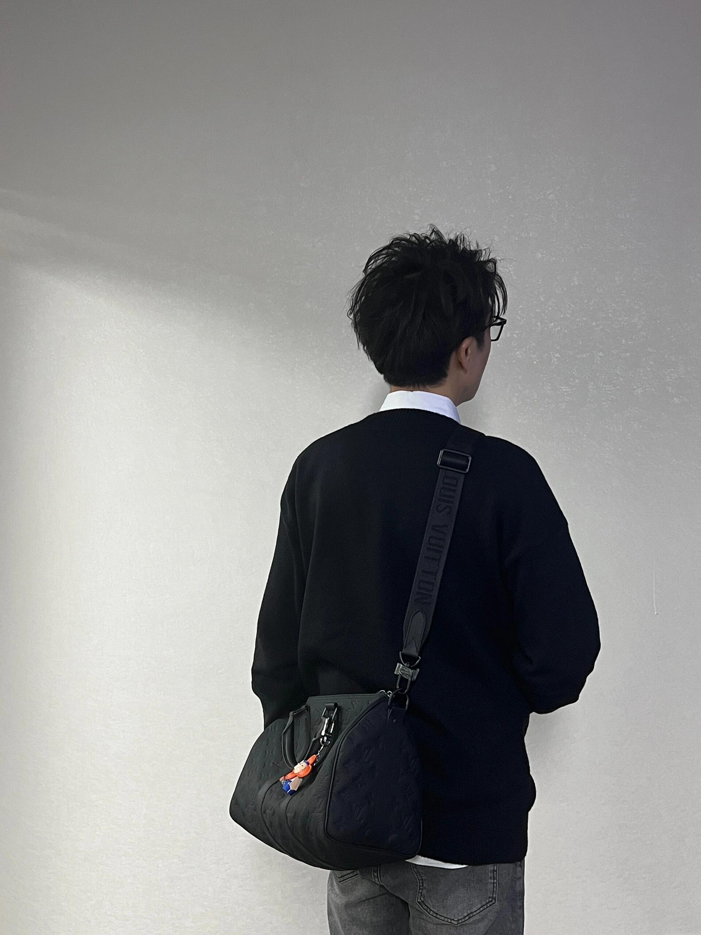 Louis Vuitton KEEPALL BANDOULIÈRE 35 Handbag in Black