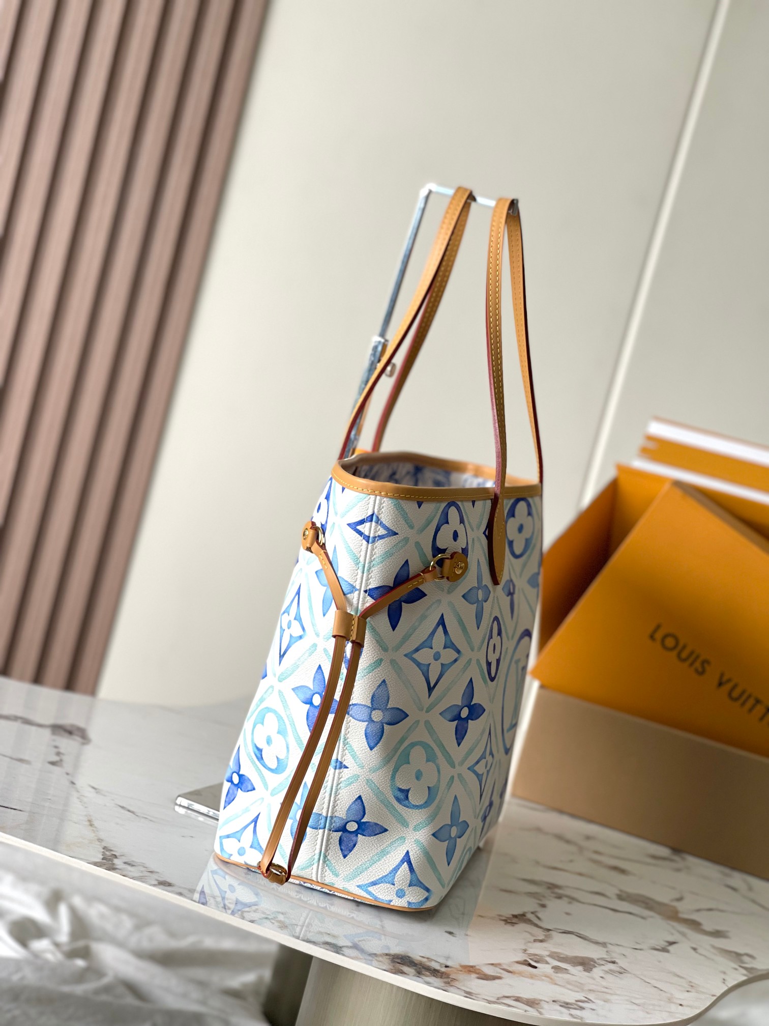 Louis Vuitton Neverfull MM in Blue Summer