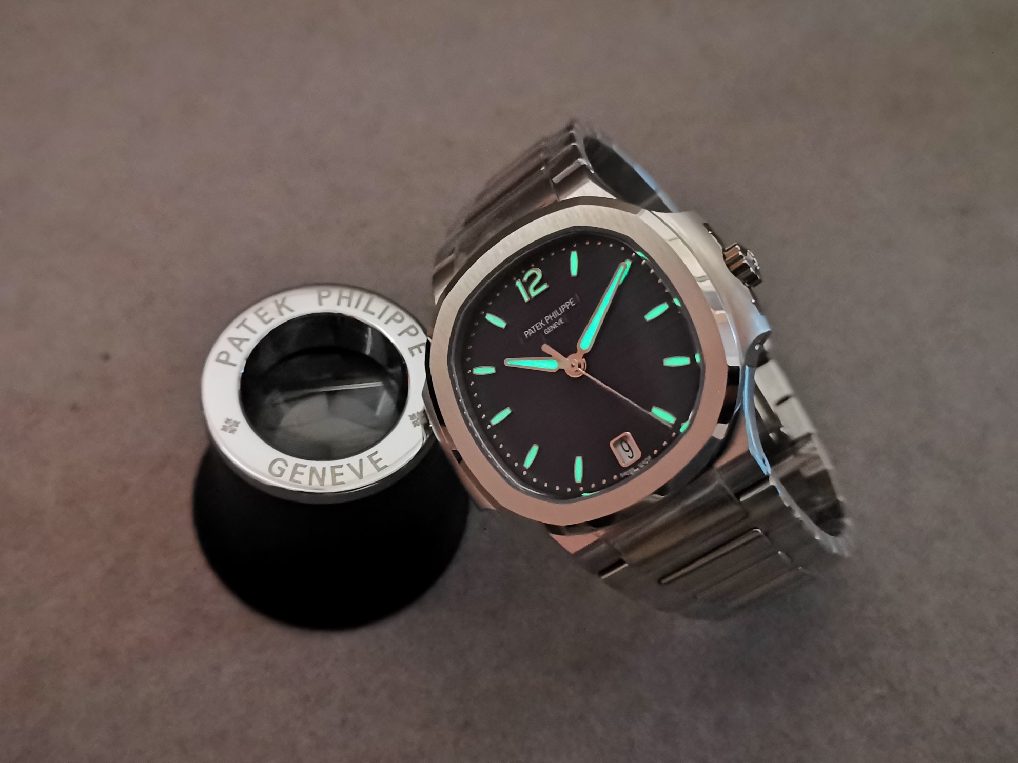 Patek Philippe - Nautilus