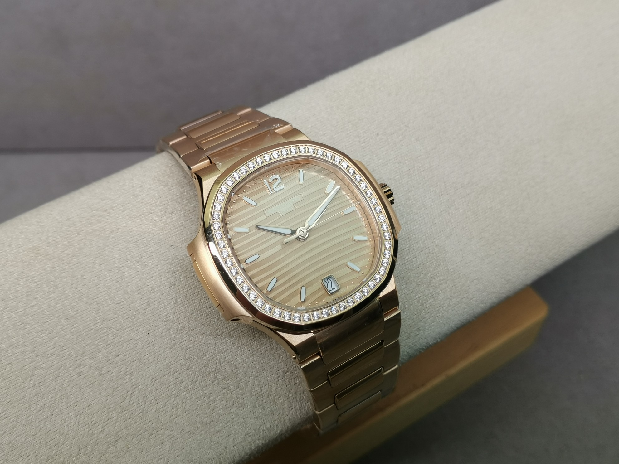 Patek Philippe - Nautilus