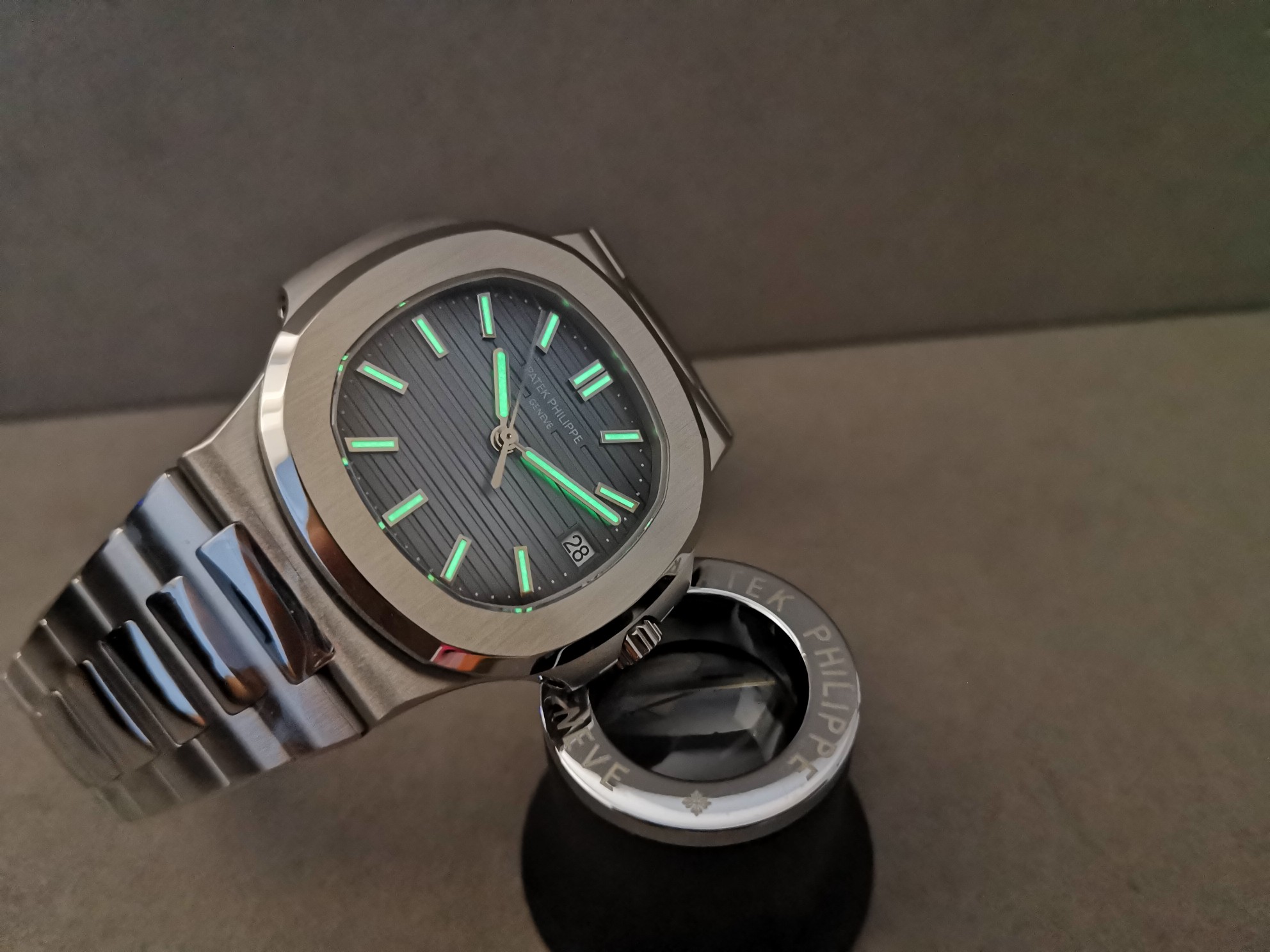 Patek Philippe - Nautilus