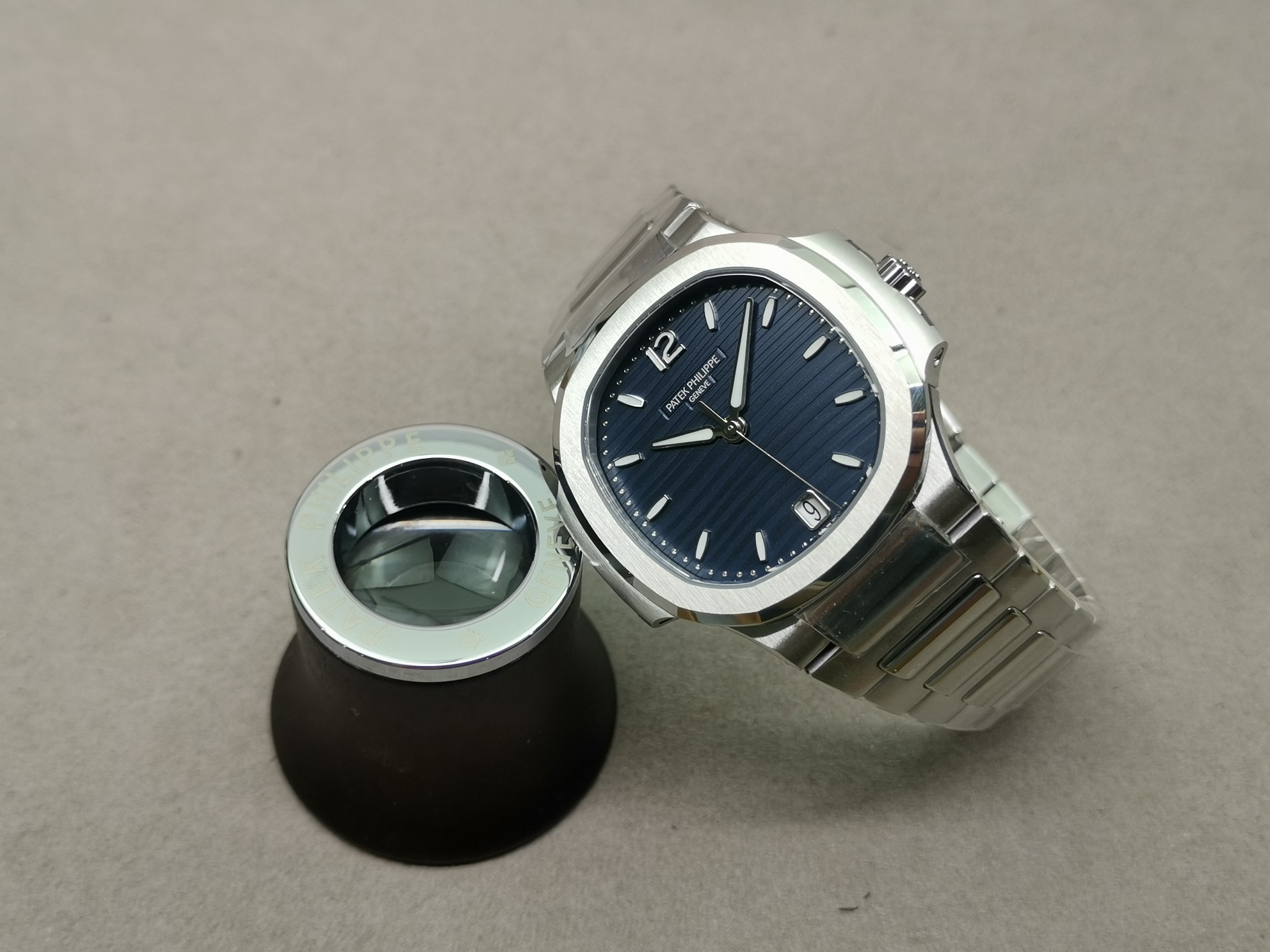 Patek Philippe - Nautilus