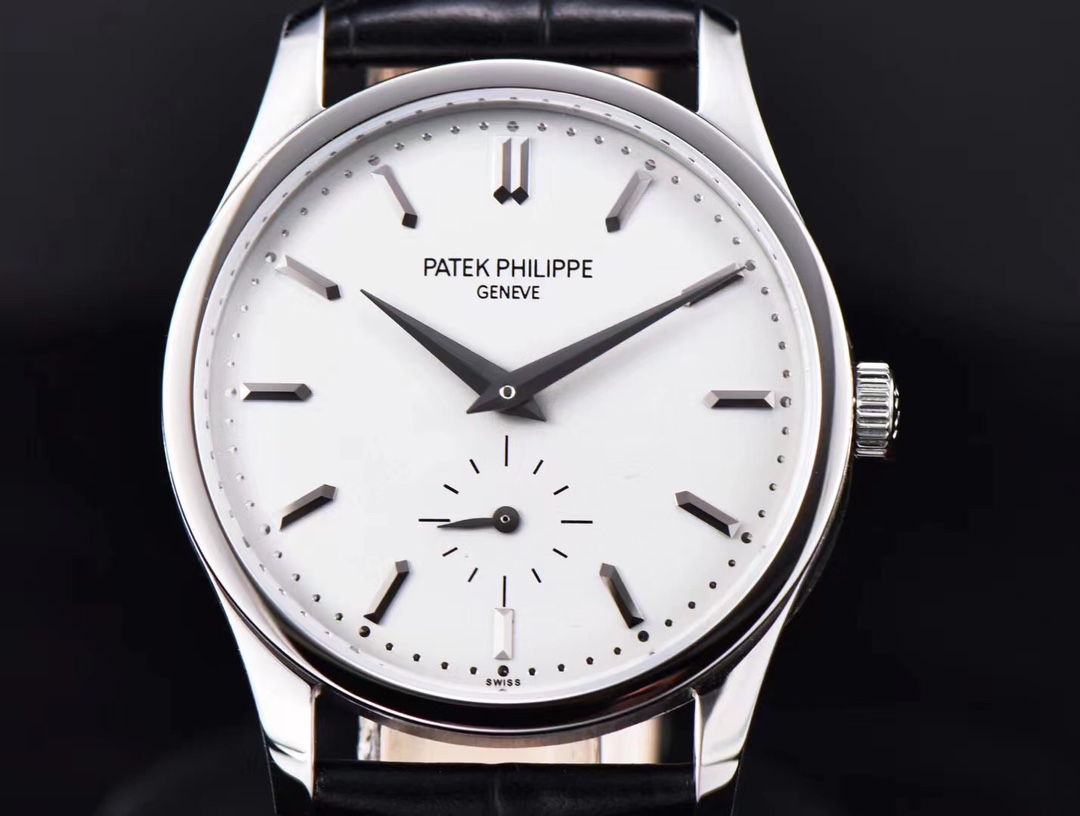 Patek Philippe Calatrava 5196G - Classic Dress Watch