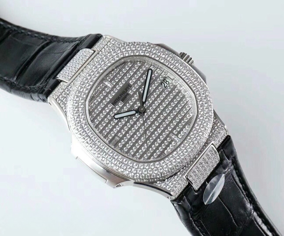 Patek Philippe - Nautilus