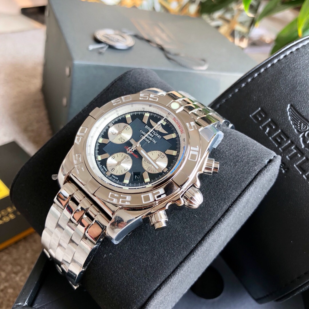 Breitling Pilot 44mm Mechanical Chronograph – Limited Edition