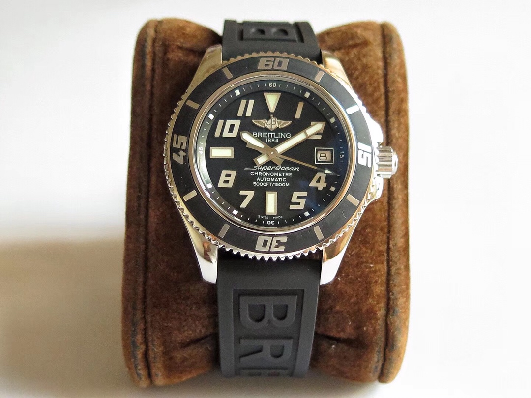 Breitling A1736402 Super Ocean