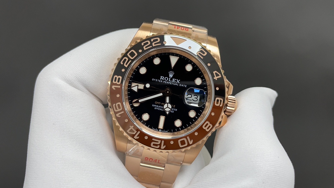 Rolex GMT-Master II - Full Rose Gold Bezel 40mm