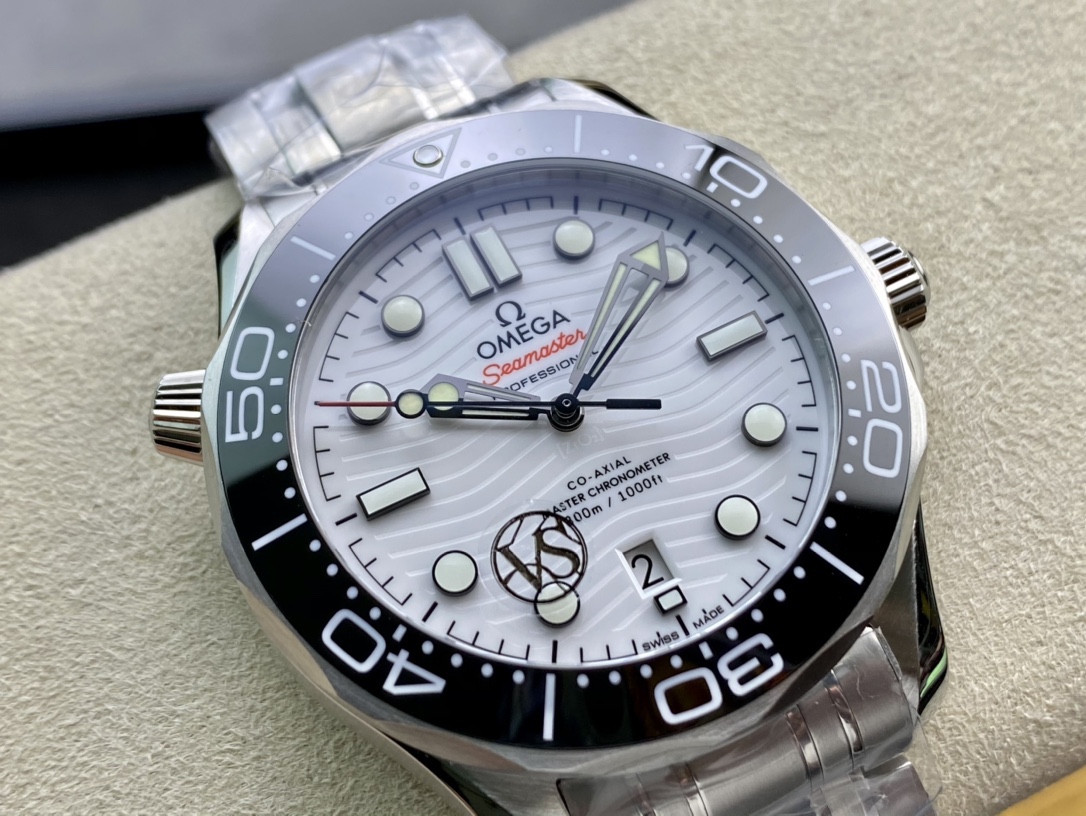 Omega Seamaster Diver 300M Wave Dial