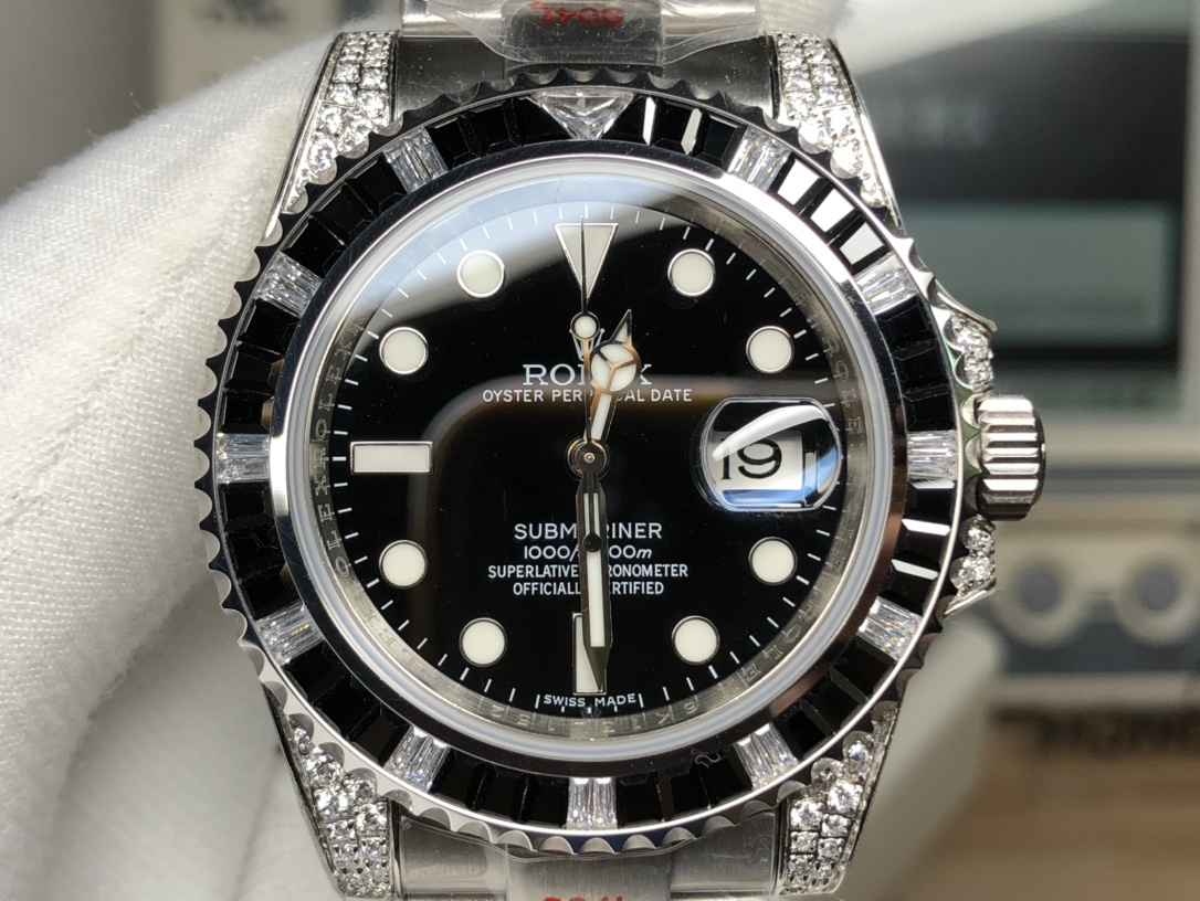 Rolex Submariner 40mm — Black Diamond Dial | Replicated 3135 Movement | 904L Oystersteel