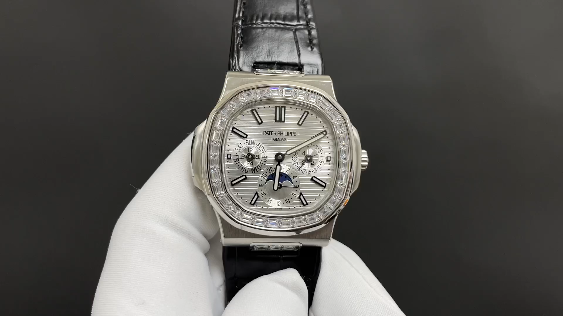 Patek Philippe 5740/1G-001 Super Complicated Nautilus