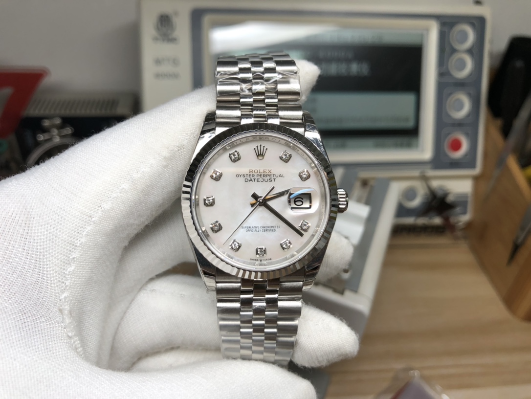 Rolex Datejust (Diamond Set) - Silver Dial