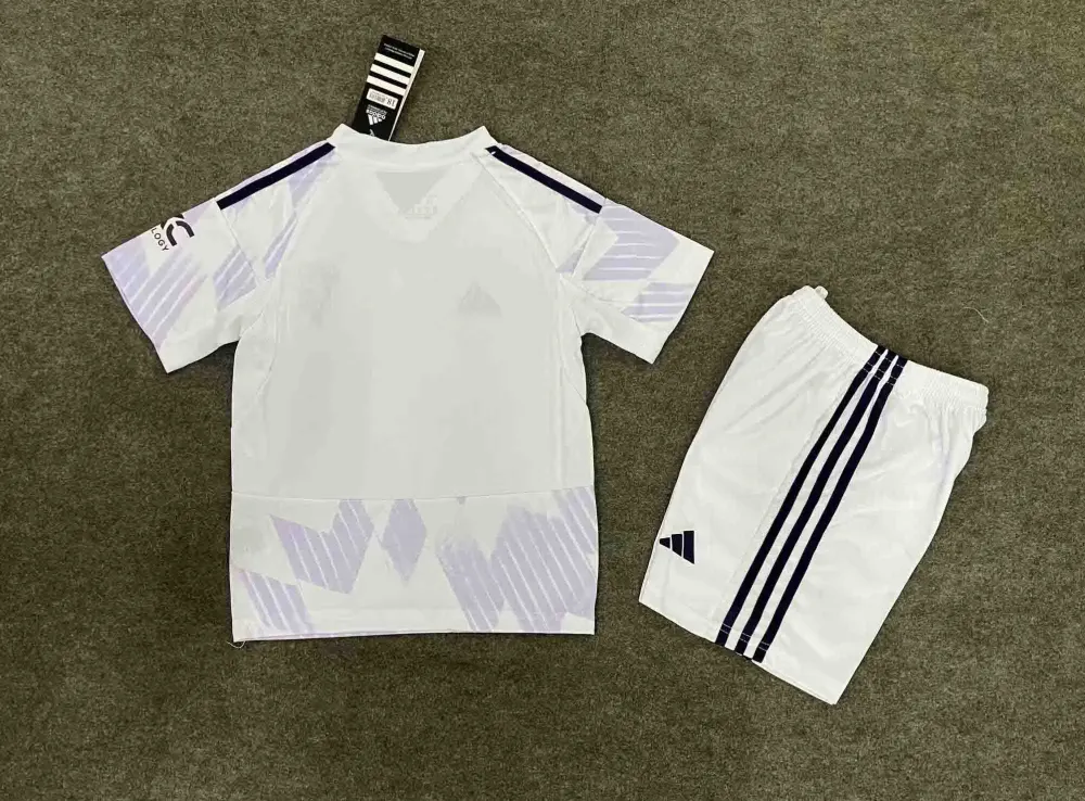 Manchester United Away Kids Kit Jersey+Shorts 2025/26