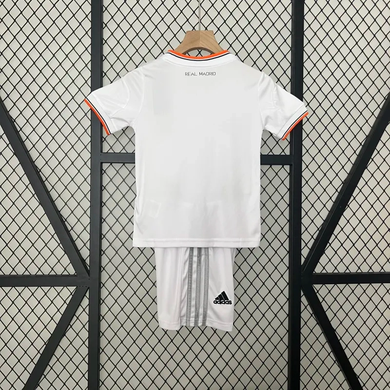 Real Madrid Retro Jersey Home Kids Kit Jersey+Shorts 2013/14