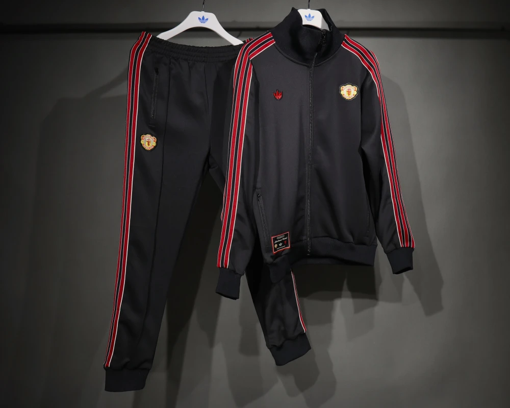 Manchester United Terrace Icons Training Kit (Jacket+Pants) Black 2025/26