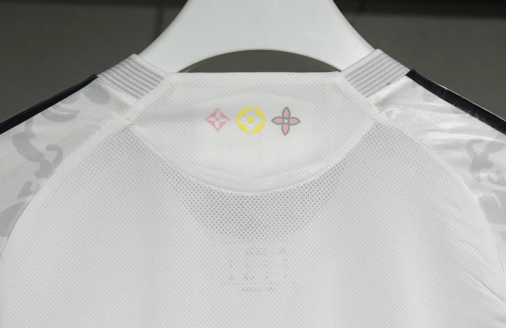 Real Madrid Authentic x LV Special Edition Shirt 2025/26
