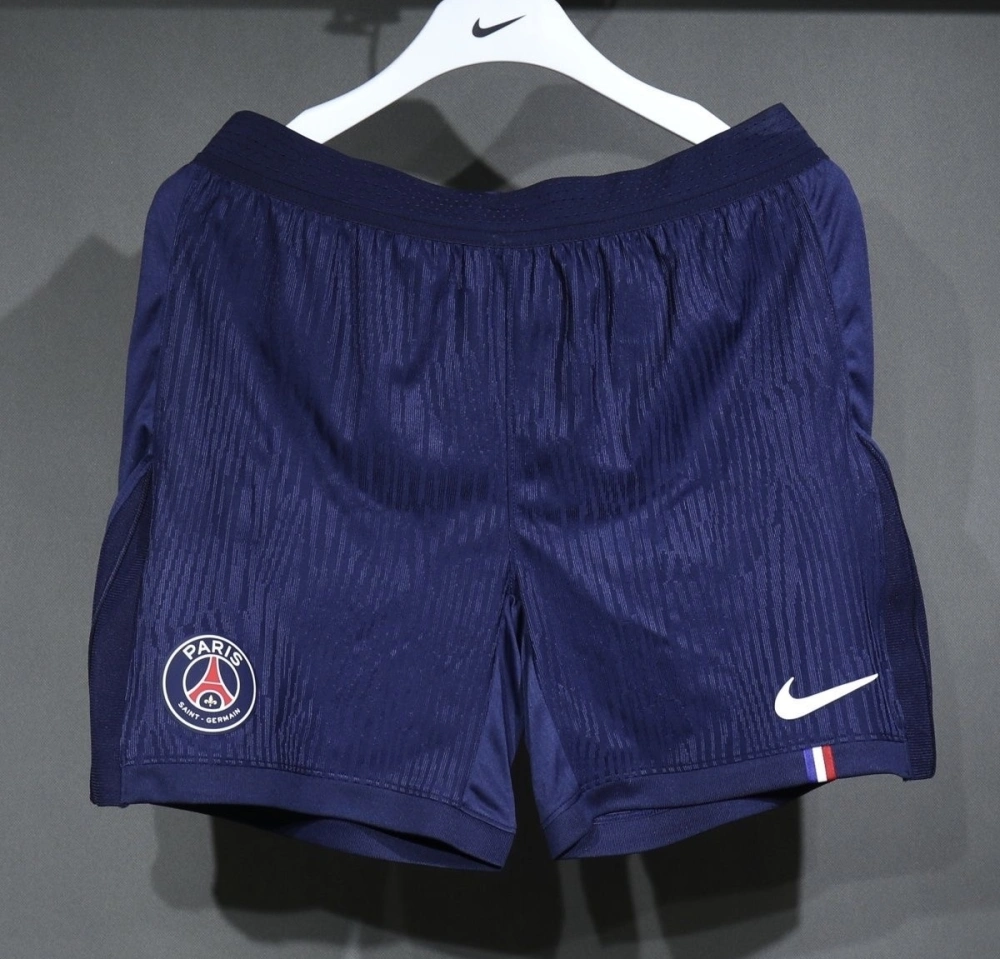 PSG Authentic Home Shorts 2025/26