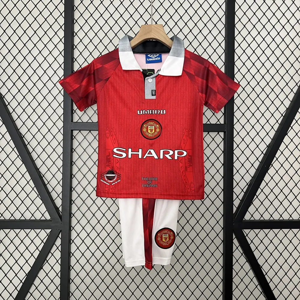 Manchester United Retro Football Jersey Home Kids Kit Jersey+Shorts 1996/98