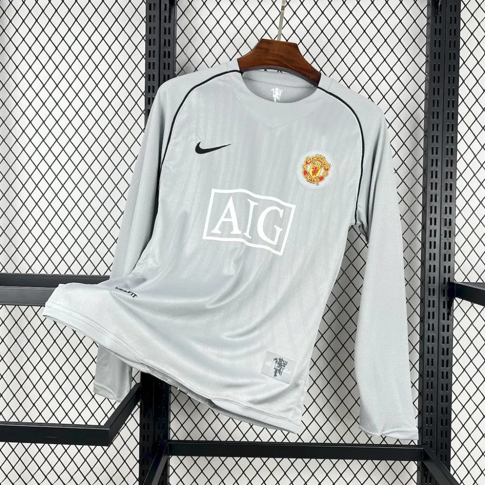 Manchester United Retro Goalkeeper Long Sleeve Football Jersey Shirt 2007/08
