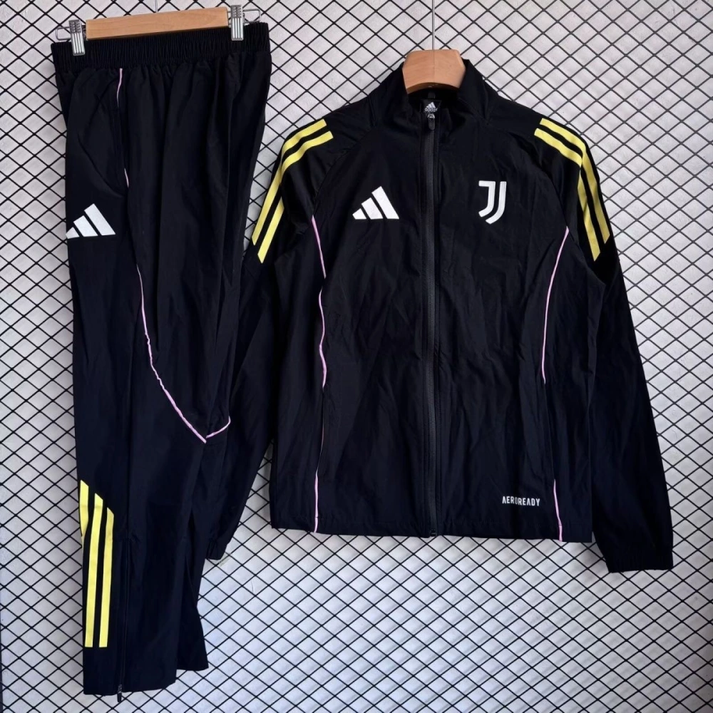 Juventus Windbreaker With Pants 2025/26