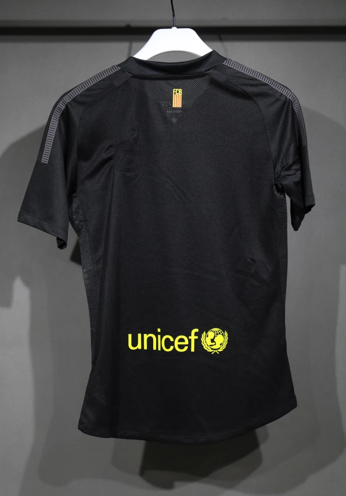 Authentic Barcelona Retro Jersey Away Soccer Shirt 2011-12