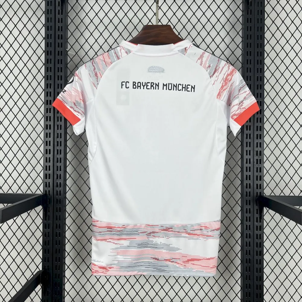 Bayern Munich Soccer Jersey Away Women's Shirt 2025/26
