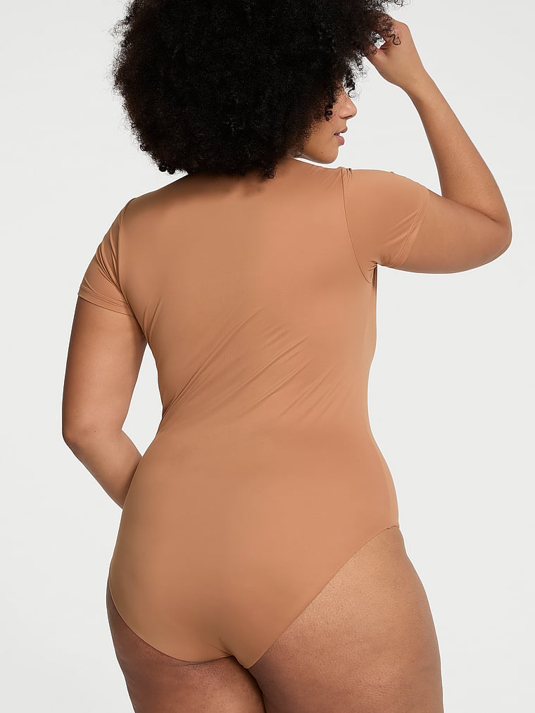 Victoria's Secret BODYWEAR by Victoria with FeatherSoft? Innovation Short-Sleeve Bodysuit