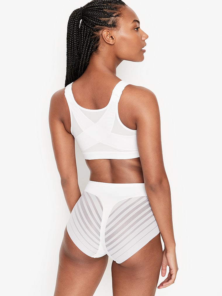 Leonisa Shapewear Moderate Compression Undetectable Contouring Panty